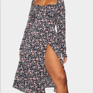 Pretty Little Thing (PLT) Plus Black Floral Print Cupped Split Detail Midi Dress